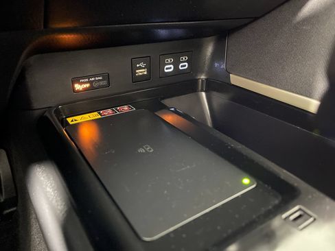Used 2025 Toyota Camry LE FWD image 30