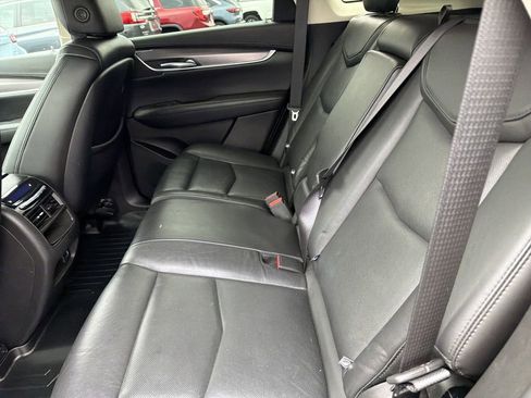 Used 2018 Cadillac XT5 Premium Luxury image 12
