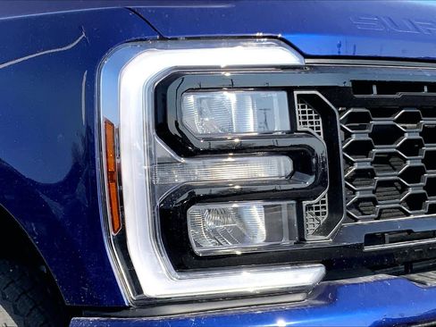 New 2026 Ford F250 XLT w/ XLT Premium Package image 10