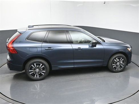 New 2025 Volvo XC60 B5 Core image 48