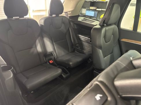 Used 2023 Volvo XC90 B6 Plus AWD/4WD image 26