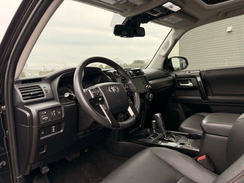 Used 2021 Toyota 4Runner Venture w/ Moonroof Package image 13