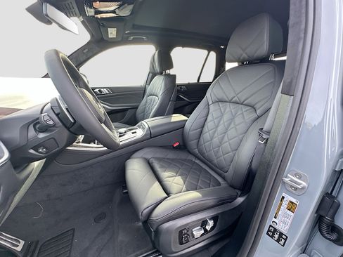 New 2026 BMW X5 xDrive40i w/ M Sport Package image 15