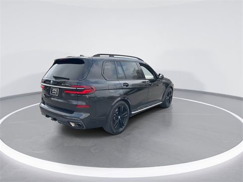 Used 2023 BMW X7 xDrive40i w/ Executive Package image 8