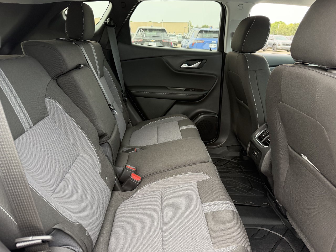 New 2026 Chevrolet Blazer LT w/ Convenience Package FWD image 26