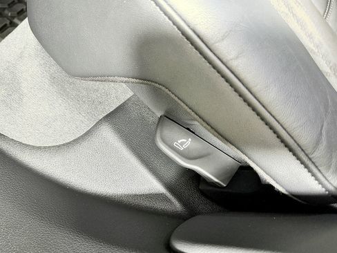 Used 2020 Audi SQ5 Premium w/ Convenience Package image 42