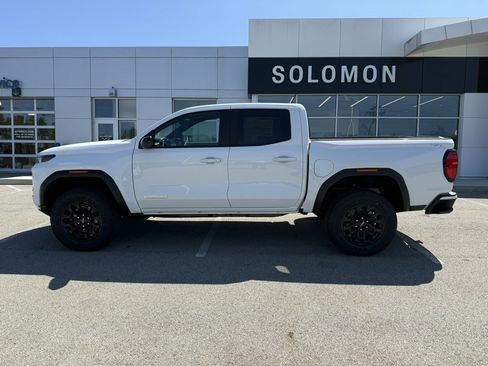 New 2026 GMC Canyon Elevation w/ Convenience Package image 2