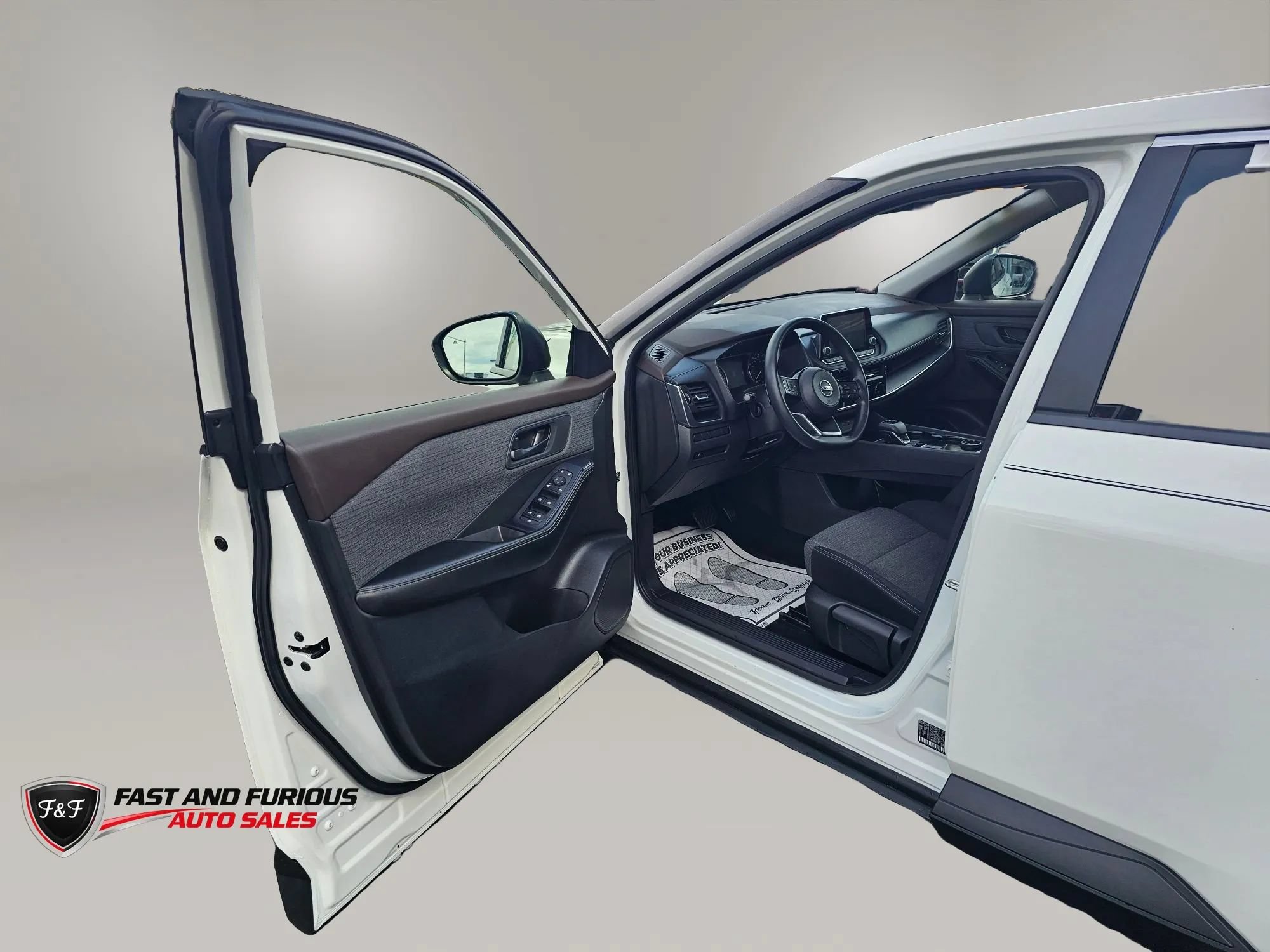 Used 2021 Nissan Rogue S AWD/4WD image 9