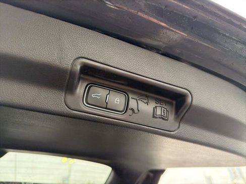 Certified 2025 Ford Explorer ST-Line image 12