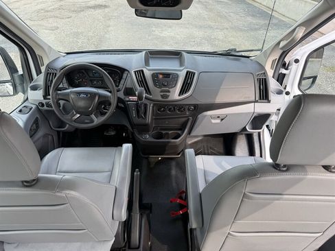 Used 2019 Ford Transit 150 XL RWD image 29