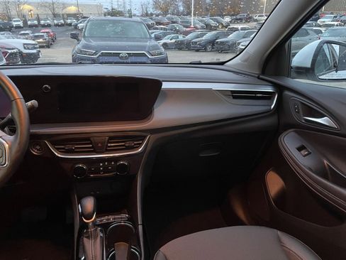 Used 2025 Buick Encore GX Preferred image 33