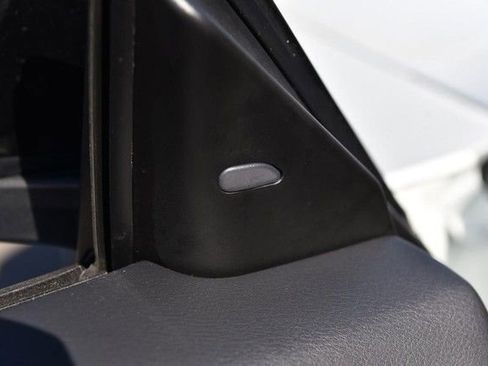 Certified 2024 Nissan Z Performance w/ Floor Mat Package image 13