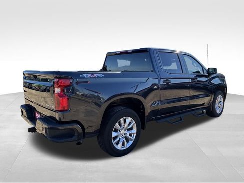 Used 2022 Chevrolet Silverado 1500 Custom image 5