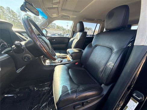 Used 2017 INFINITI QX80 w/ Driver Assistance Package image 10