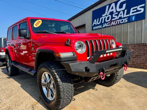 Used 2018 Jeep Wrangler Unlimited Sahara AWD/4WD image 2