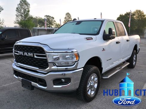 Used 2024 RAM 2500 Big Horn AWD/4WD image 1
