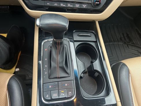 Certified 2018 Kia Sedona SX Limited w/ SX Limited Prestige Package image 13