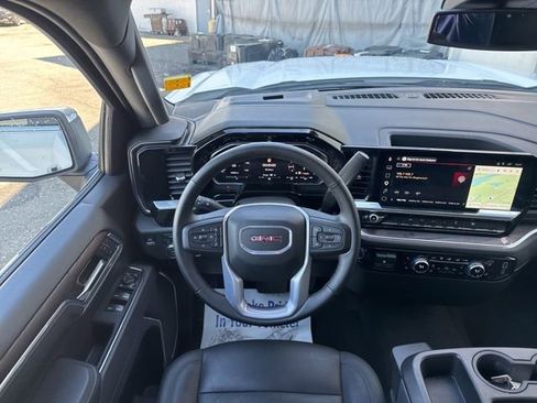 Used 2026 GMC Sierra 1500 SLT AWD/4WD image 25