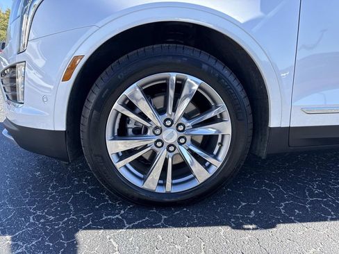 Certified 2023 Cadillac XT5 Premium Luxury w/ Platinum Package image 10