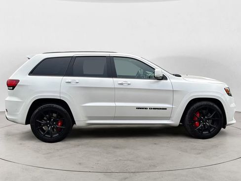 Used 2020 Jeep Grand Cherokee SRT image 6