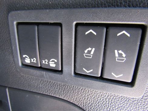 Used 2015 GMC Yukon XL SLT w/ Open Road Package image 20