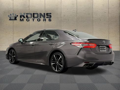 Used 2020 Toyota Camry XSE image 6