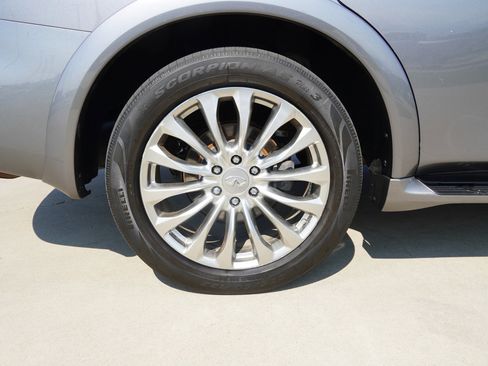 Used 2016 INFINITI QX80 4WD w/ Deluxe Technology Package image 11