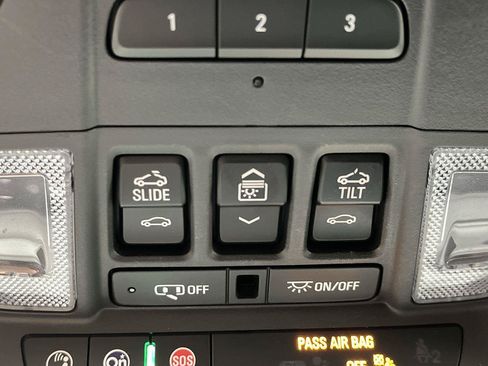 Certified 2023 Buick Enclave Avenir w/ Avenir Technology Package AWD/4WD image 30