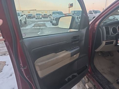 Used 2010 Toyota Tundra 4x4 Double Cab image 10