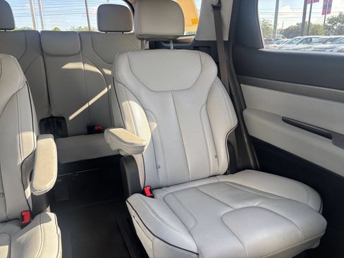 Used 2025 Hyundai Palisade SEL AWD/4WD image 41
