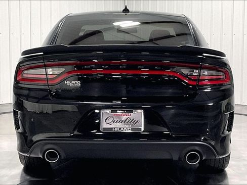 Used 2022 Dodge Charger R/T w/ Plus Group RWD image 4