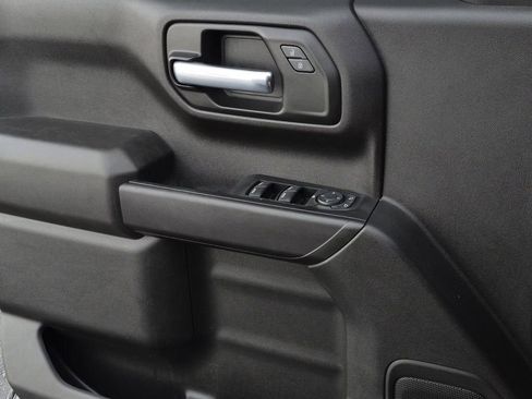 Used 2023 Chevrolet Silverado 1500 Custom image 26