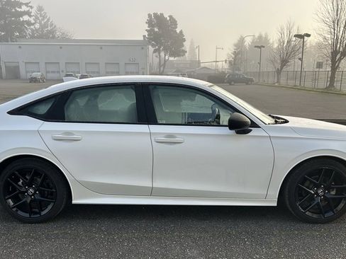 Used 2022 Honda Civic Sport image 4