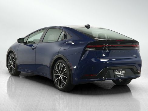 Used 2025 Toyota Prius Limited image 3