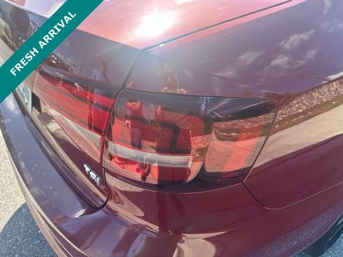 Used 2017 Volkswagen Jetta SE image 10
