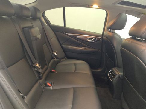 Used 2019 INFINITI Q50 Luxe w/ Essential Package (3.0T Luxe) image 19