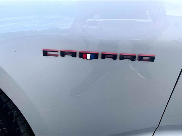 Used 2018 Chevrolet Camaro SS w/ Redline Edition RWD image 8