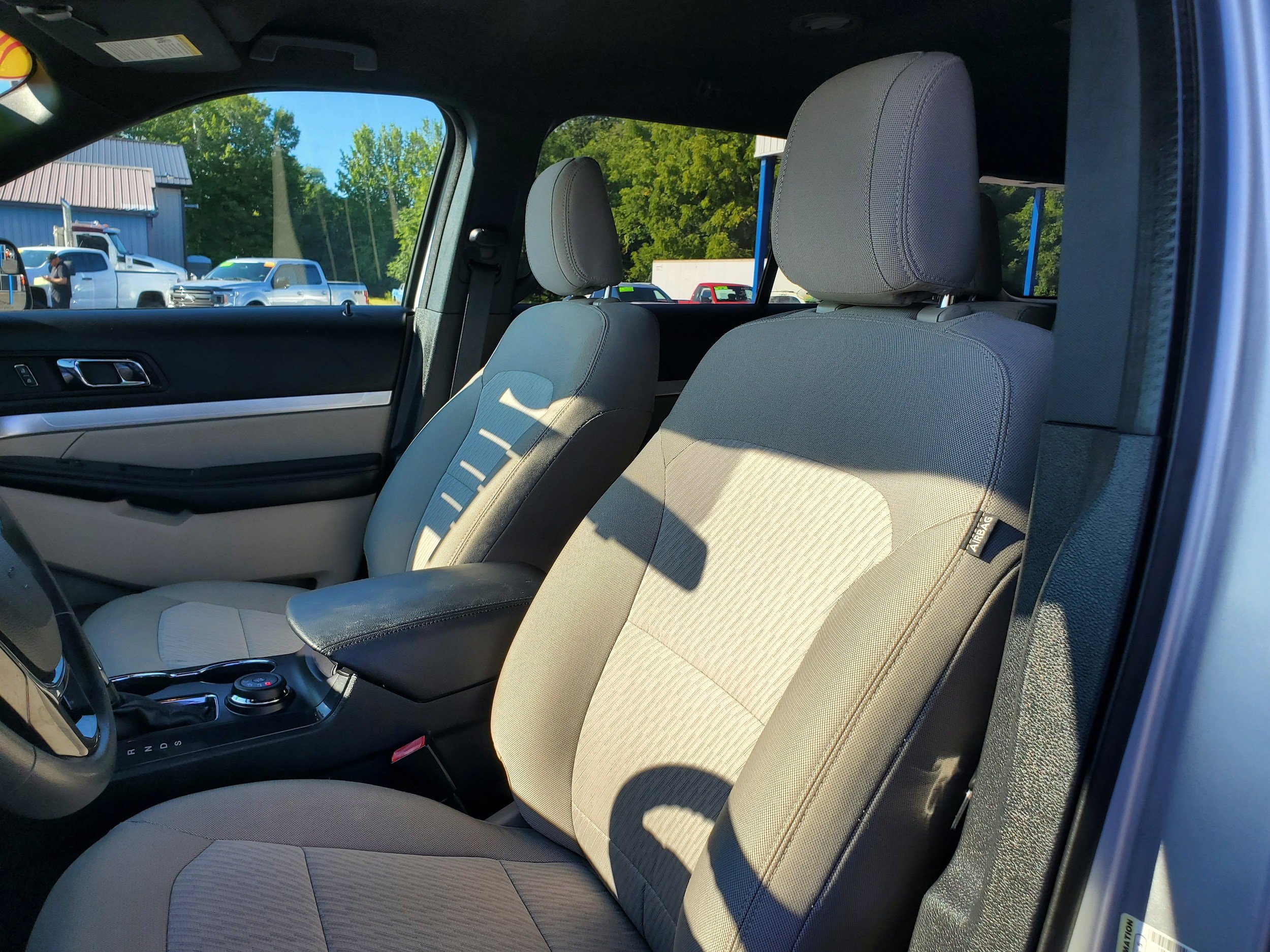 Used 2018 Ford Explorer 4WD image 11