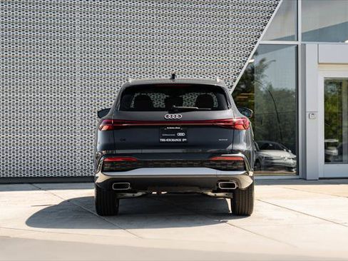 Certified 2025 Audi Q5 Premium w/ Premium Plus AWD/4WD image 29
