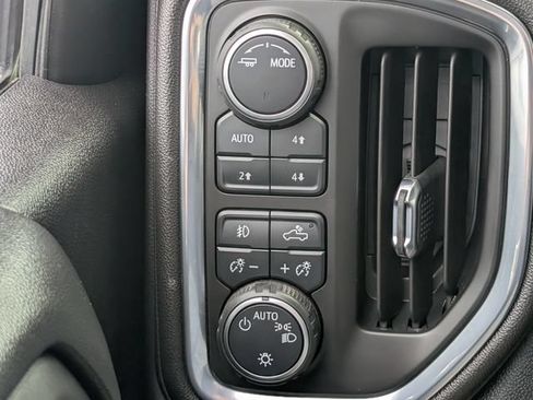 Used 2021 Chevrolet Silverado 1500 RST w/ Z71 Off-Road Package AWD/4WD image 25
