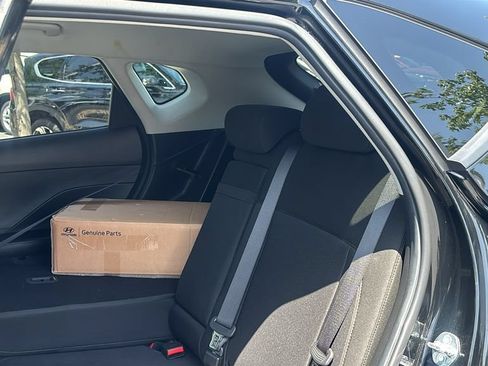 Used 2025 Hyundai Kona SEL AWD/4WD image 26