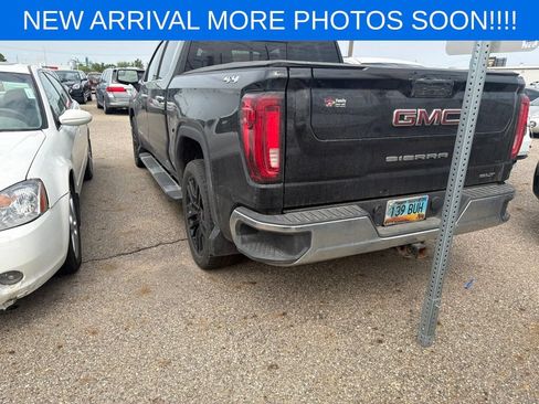 Used 2019 GMC Sierra 1500 SLT w/ SLT Premium Package AWD/4WD image 3