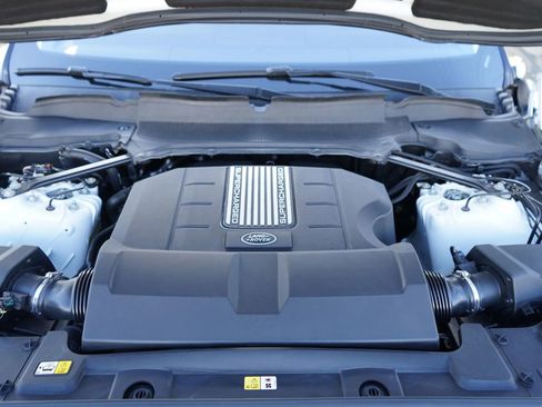 Used 2019 Land Rover Range Rover Sport SE AWD/4WD image 19