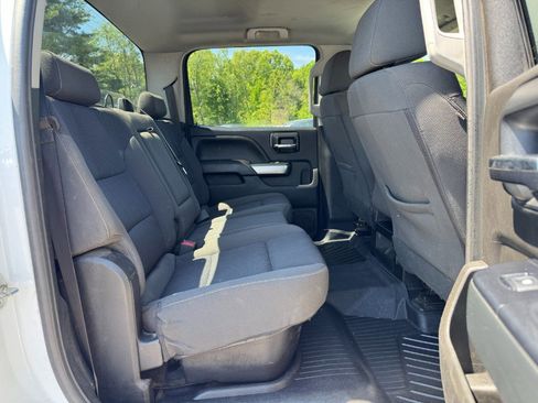 Used 2018 Chevrolet Silverado 2500 LT w/ LT Convenience Package AWD/4WD image 17