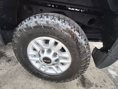 Used 2022 GMC Sierra 2500 Pro w/ Convenience Package image 11