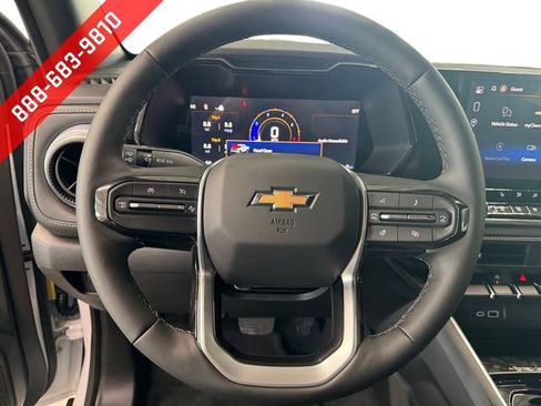 New 2025 Chevrolet Colorado LT w/ LT Convenience Package AWD/4WD image 18