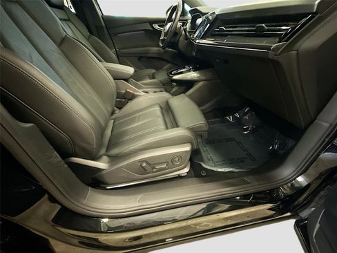 Certified 2023 Audi Q4 e-tron Prestige w/ Black Optic Package image 29