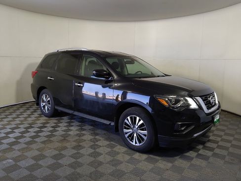 Used 2020 Nissan Pathfinder SV AWD/4WD image 11