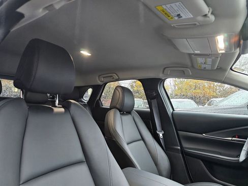 Certified 2025 MAZDA CX-30 AWD 2.5 S w/ Select Sport Pkg image 12