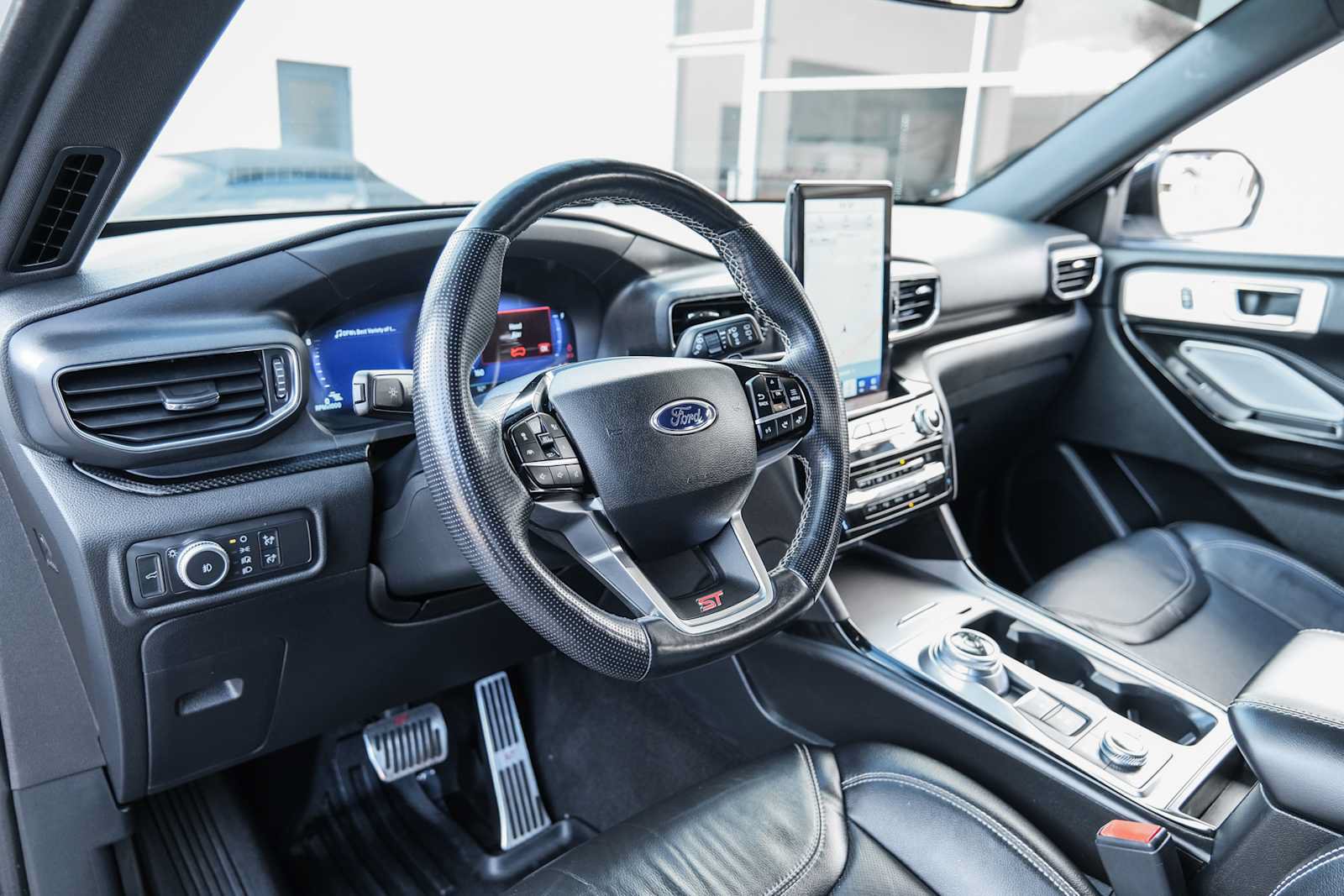 Used 2021 Ford Explorer ST w/ Equipment Group 401A AWD/4WD image 21